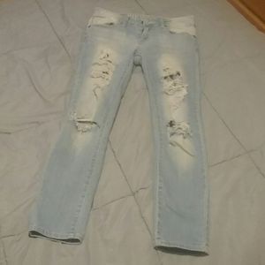 Ripped skinny jeans